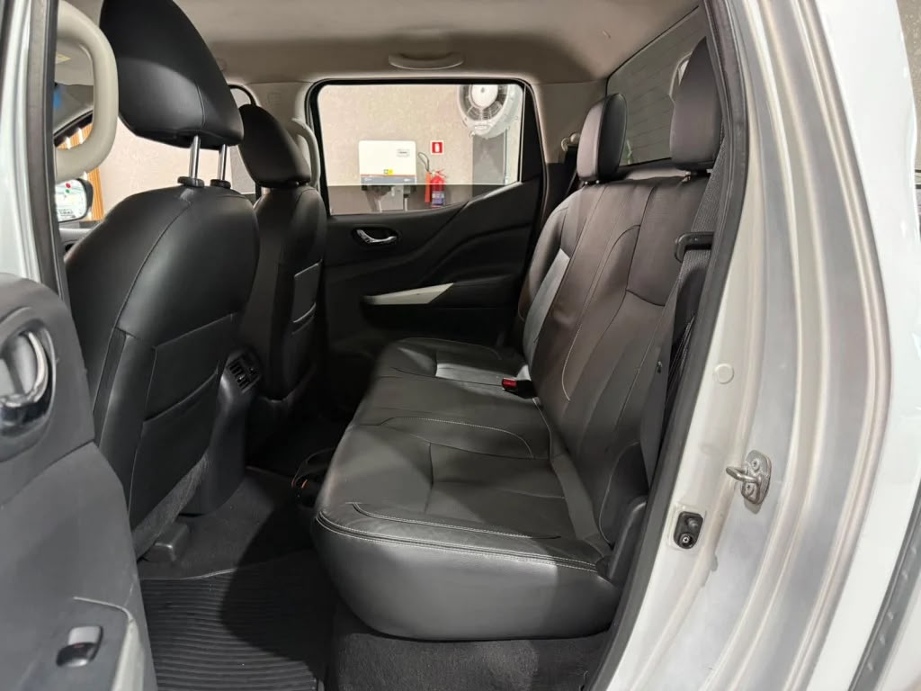 Nissan Frontier FRONTIER 2.3 16V TURBO DIESEL LE CD 4X4 AUTOMÁTICO miniatura 3