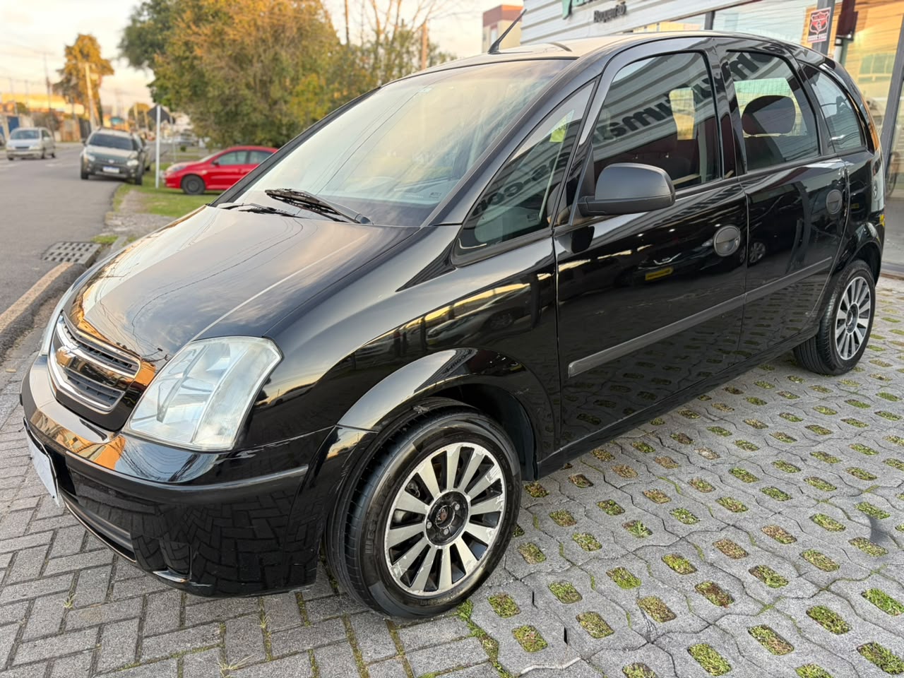 Chevrolet Bolt EV MERIVA JOY 1.4 miniatura 4