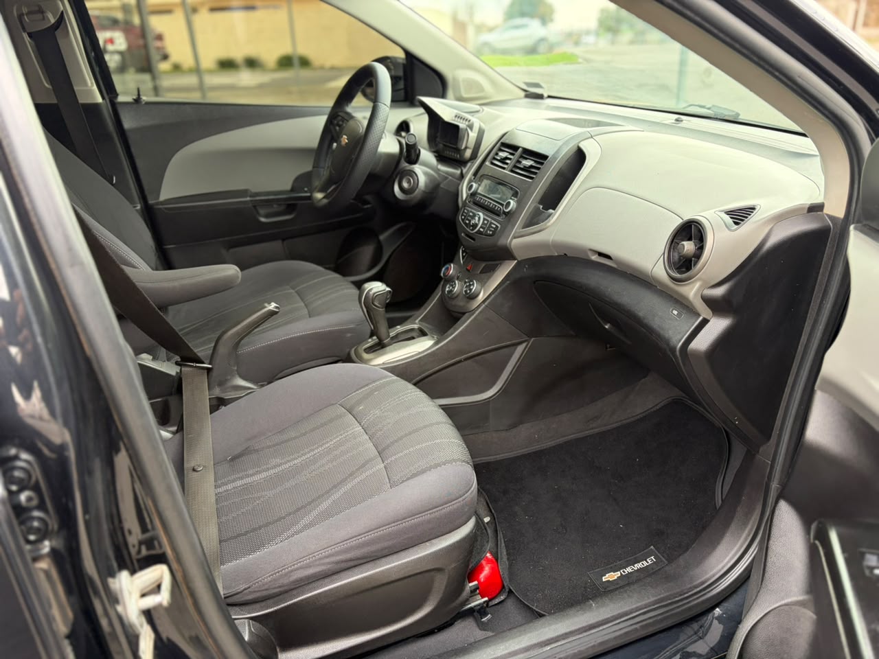 Chevrolet Onix SONIC SEDAN LT 1.6 AUT miniatura 14