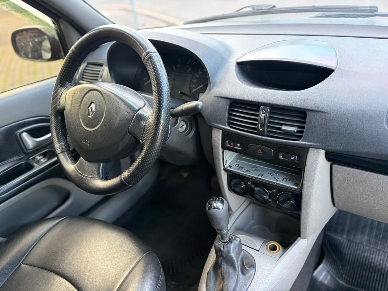 Renault Oroch SYMBOL  EXPRE 1.6 miniatura 12