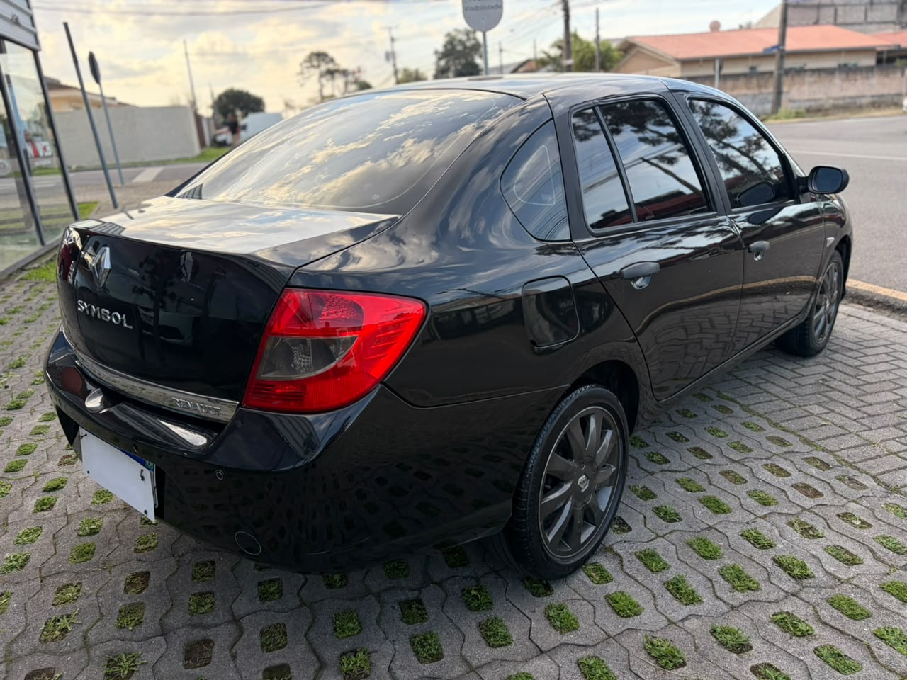 Renault Oroch SYMBOL  EXPRE 1.6 miniatura 2