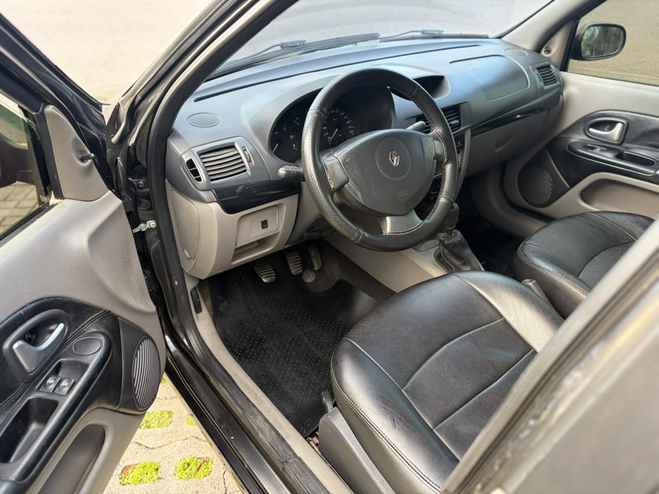 Renault Oroch SYMBOL  EXPRE 1.6 miniatura 11