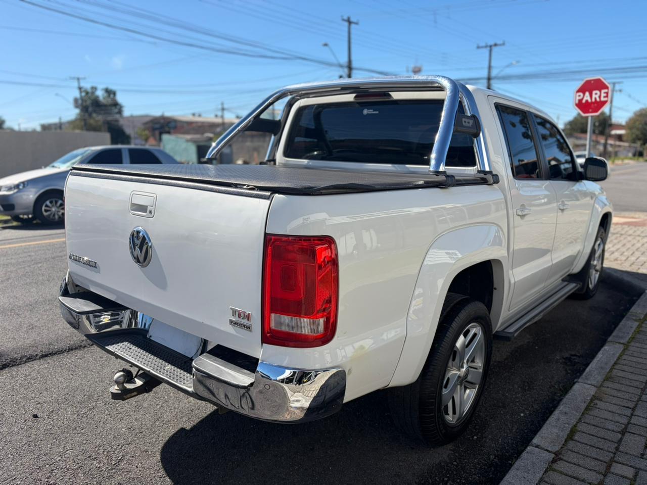 Volkswagen Amarok Volkswagen AMAROK 2.0 HIGHLINE 4X4 CD 16V TURBO INTERCOOLER DIESEL 4P AUT (DIESEL miniatura 6