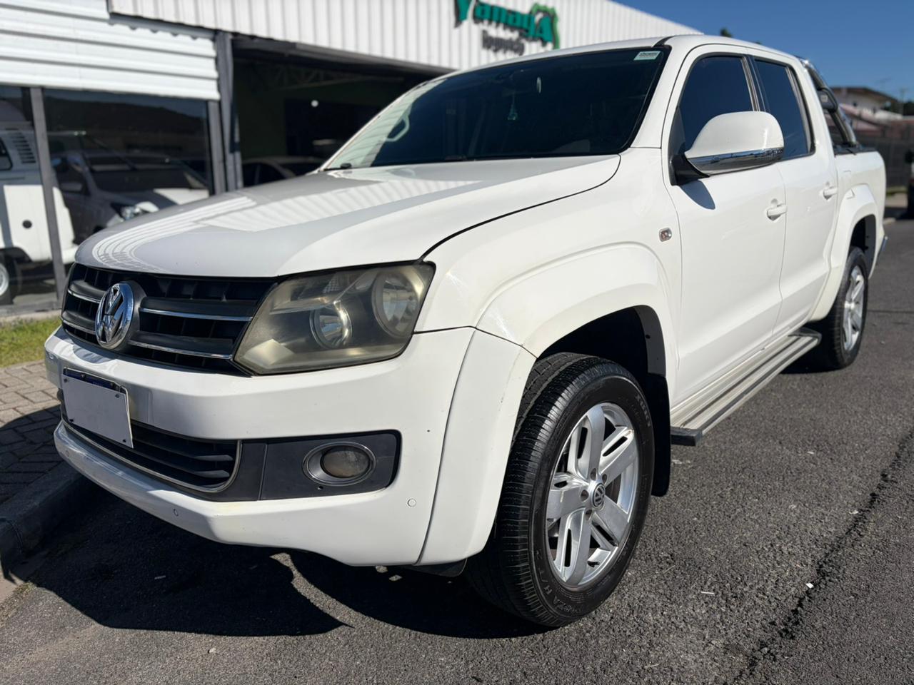 Volkswagen Amarok Volkswagen AMAROK 2.0 HIGHLINE 4X4 CD 16V TURBO INTERCOOLER DIESEL 4P AUT (DIESEL miniatura 5