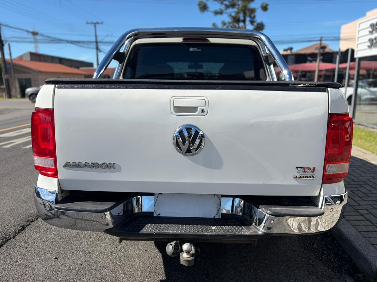 Volkswagen Amarok Volkswagen AMAROK 2.0 HIGHLINE 4X4 CD 16V TURBO INTERCOOLER DIESEL 4P AUT (DIESEL miniatura 4