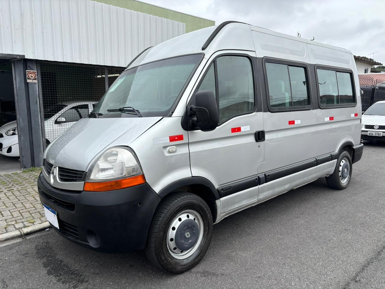 Renault Master Renault MASTER MINIBUS 16LG miniatura 4