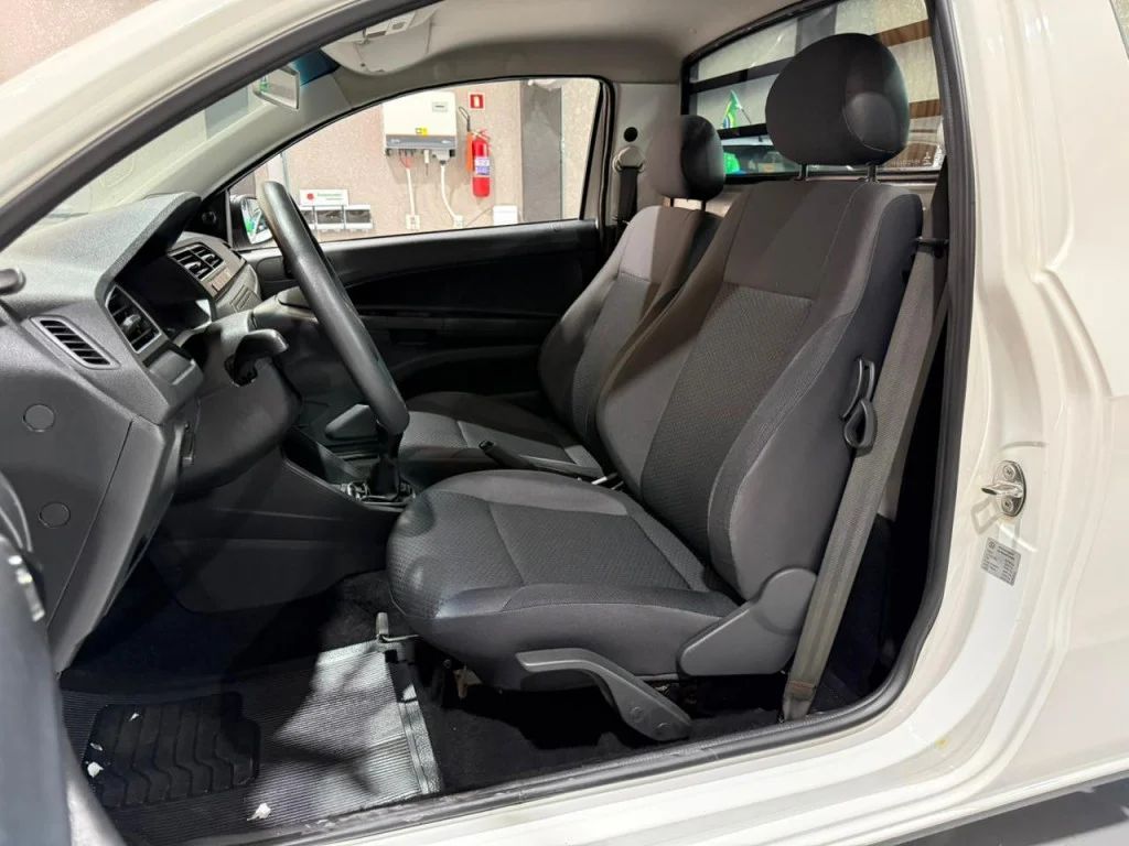 Volkswagen Saveiro Volkswagen SAVEIRO 1.6 MI 8V CS ROBUST TOTALFLEX miniatura 3