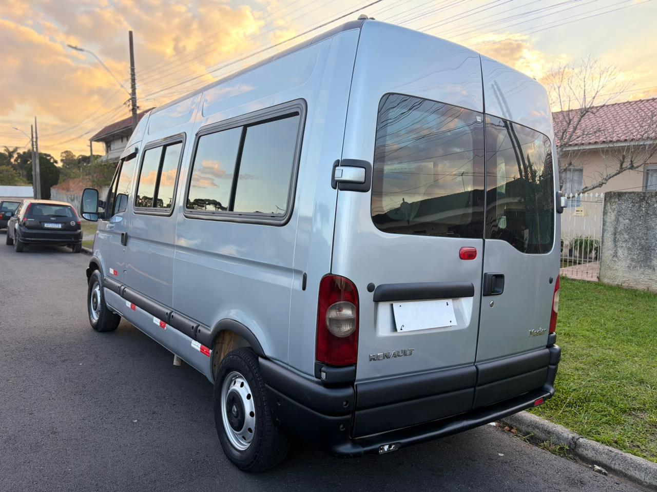 Renault Master Renault MASTER MINIBUS 16LG miniatura 8