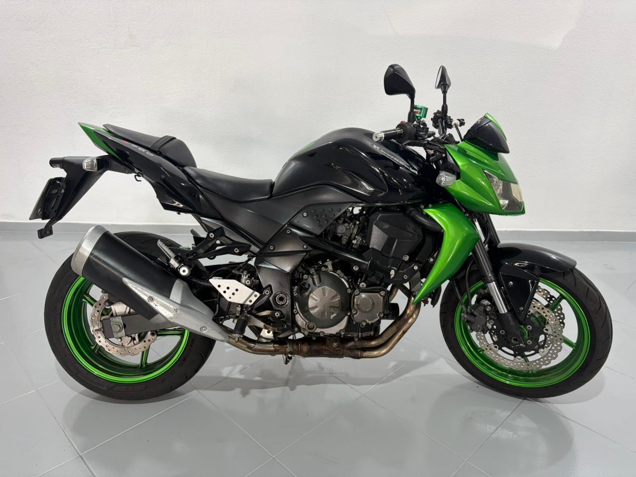 Kia EV6 Kawasaki KAWAZAKI Z 750 miniatura 5
